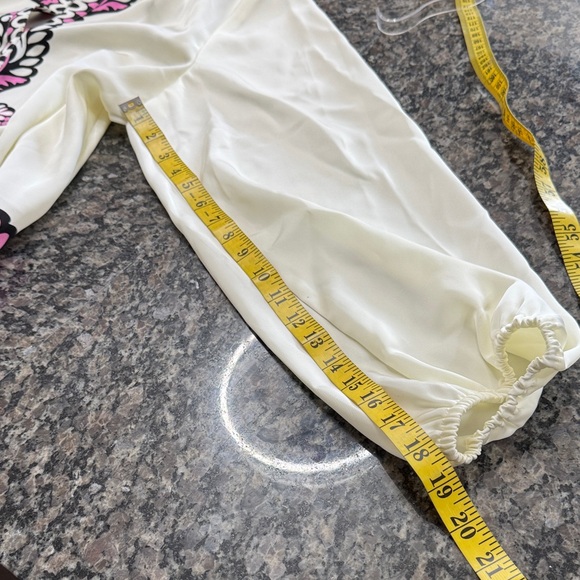 Intempo Cream Blouse with Black & Pink Graphic Trim NEW XXL - Picture 11 of 11